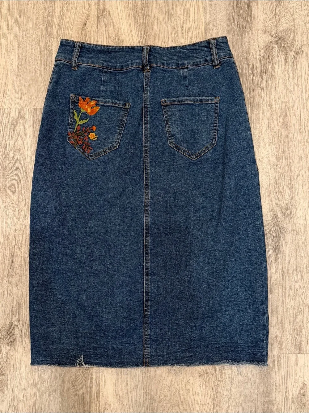 Est 1946 Embroidered Denim Button Front‎ Midi Skirt Size 2
